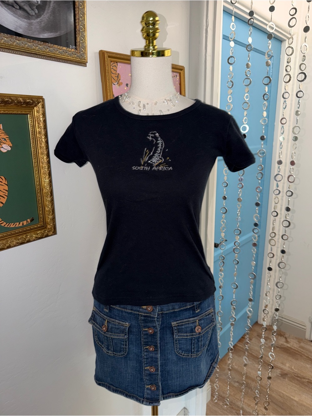 Vintage Y2K South Africa Black Short Sleeve Graphic Tee